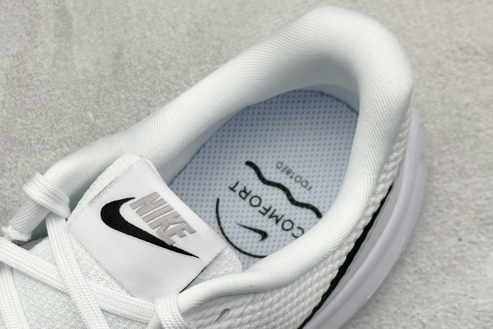 Nike Revolution 8 耐克轻便跑步鞋网面透气休闲鞋 HJ9198-101