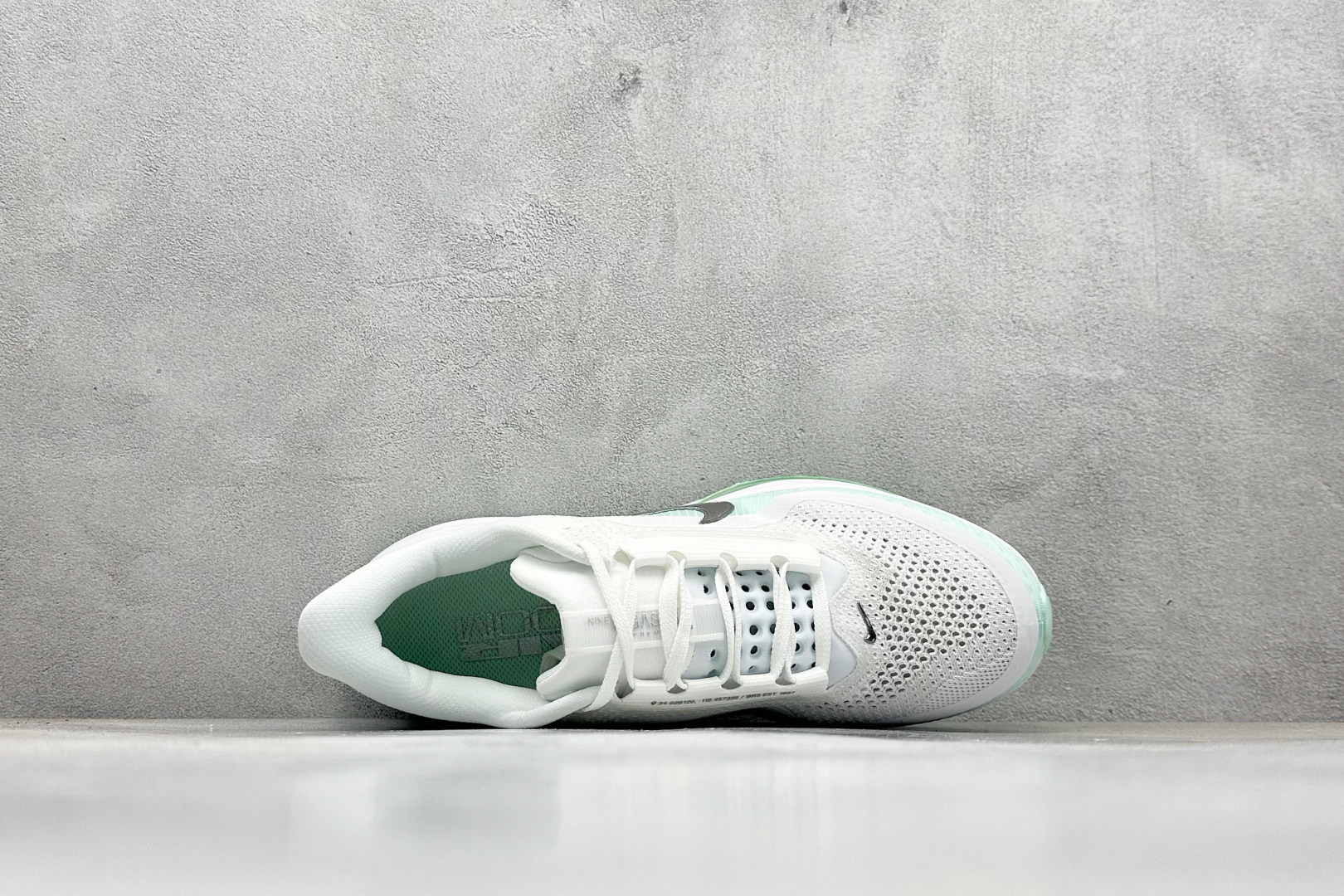 CK版NK Pegasus Premium系列 全掌气垫纤维气柱网面跑步鞋 HQ2592-103