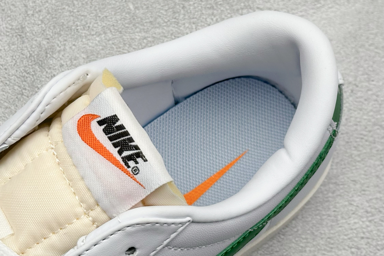 150 PG版Nike Blazer low 77 低帮休闲板鞋 DA6364-115