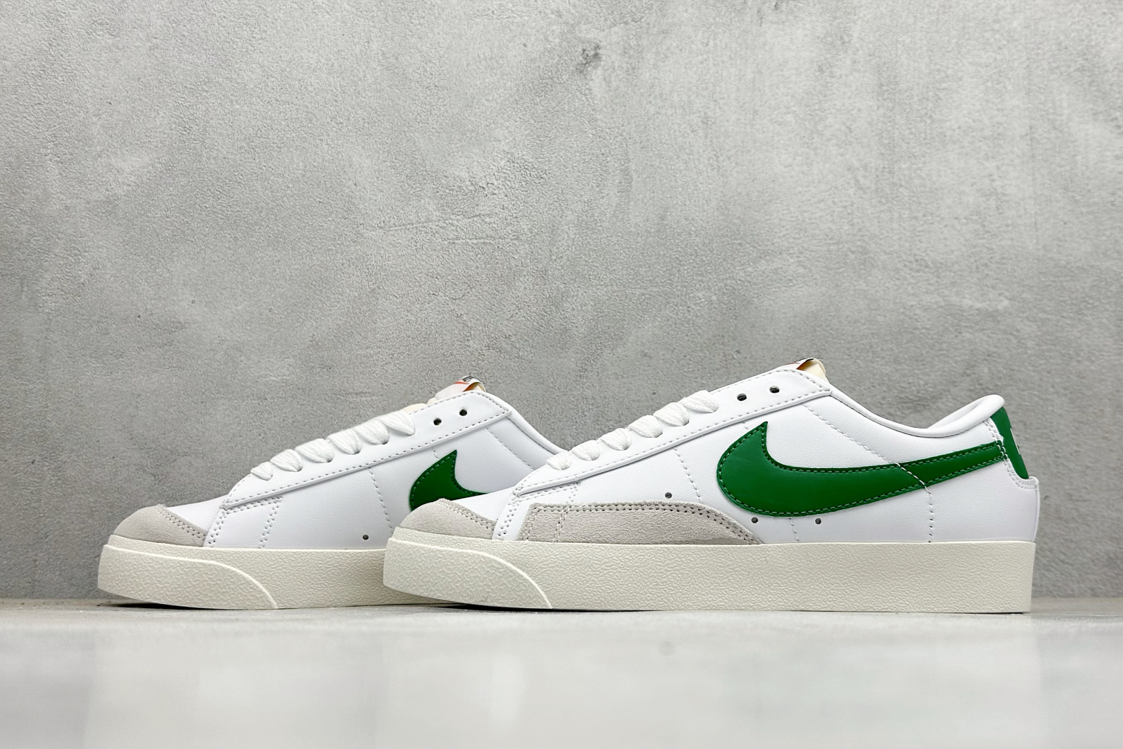 150 PG版Nike Blazer low 77 低帮休闲板鞋 DA6364-115