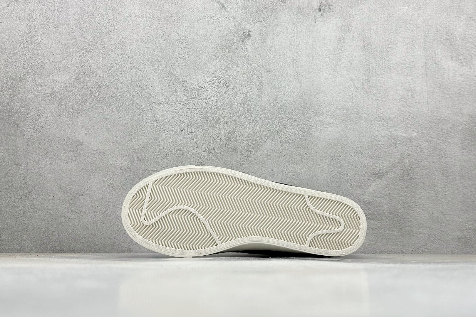 PG版Nike Blazer low 77 JUMBO 开括者大勾低帮休闲板鞋 FZ6773-100