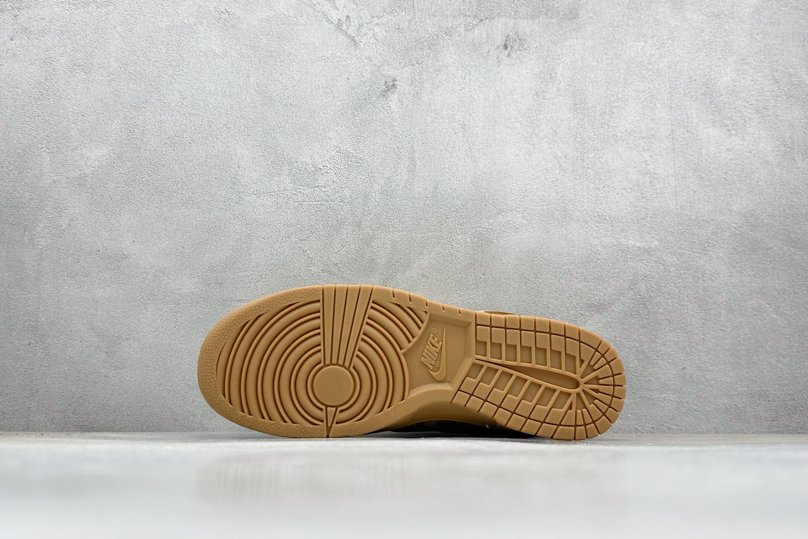 XC版Nike SB Dunk Low x BAPE 棕白小勾 LW1818-121