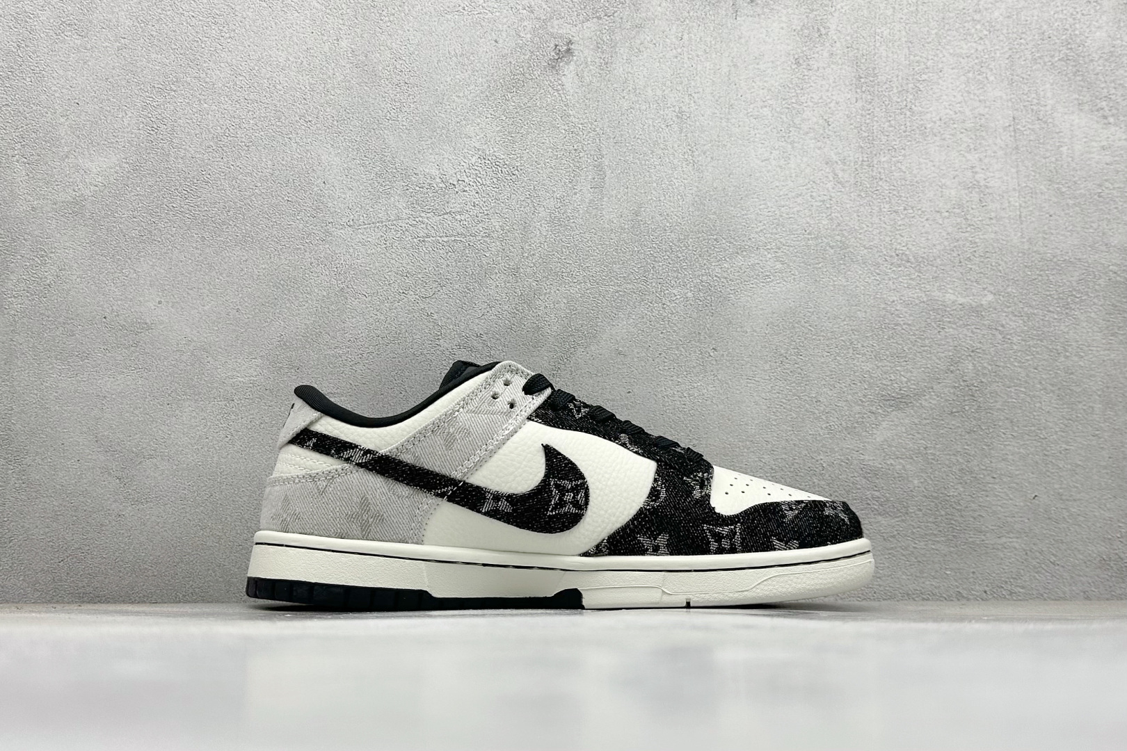 SC版Nike SB Dunk Low LV联名 黑灰牛仔 高端定制 低帮休闲板鞋 SC0601-473