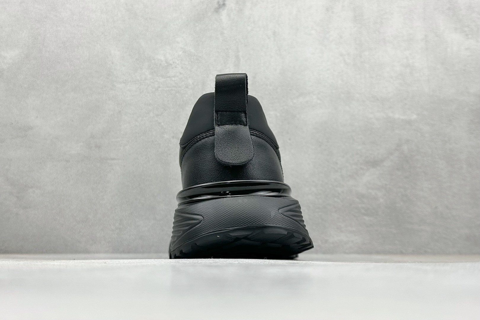 420 PRADA普拉达 厚底徽标系带运动休闲男鞋系列 3D936M