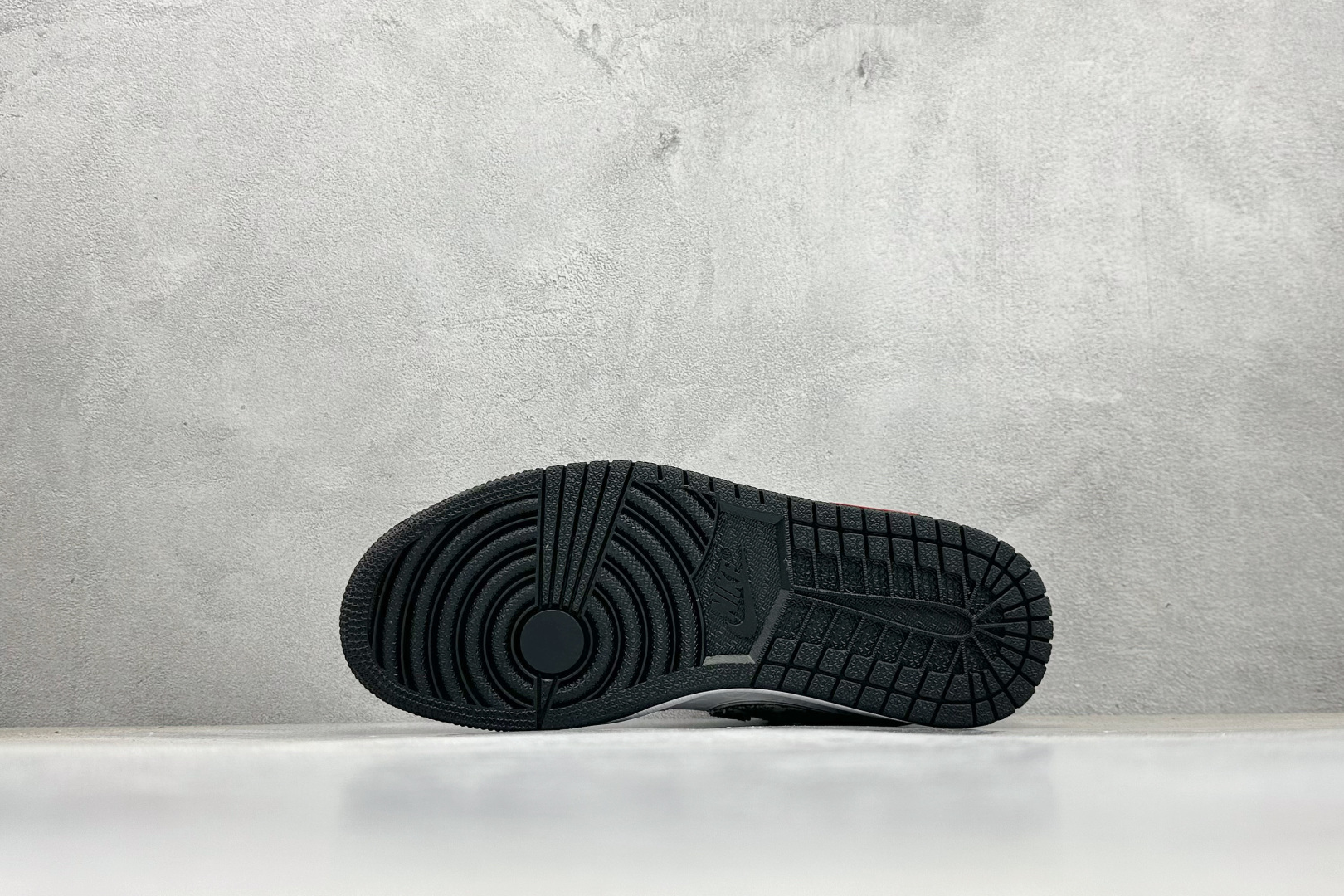 240 Air Jordan 1 Low AJ1 乔1 “LV路易威登联名---黑白帆布牛仔印花”高端定制 低帮复古篮球鞋 QG1988-011-Chinese UA Cheap High Quatity Brand Clothes Bags handbags Sneakers wholesale wholesaler seller from China Factory suppliers Fashion Clothing Shoes best Quality Beautiful Price 240 Air Jordan 1 Low AJ1 乔1 “LV路易威登联名---黑白帆布牛仔印花”高端定制 低帮复古篮球鞋 QG1988-011