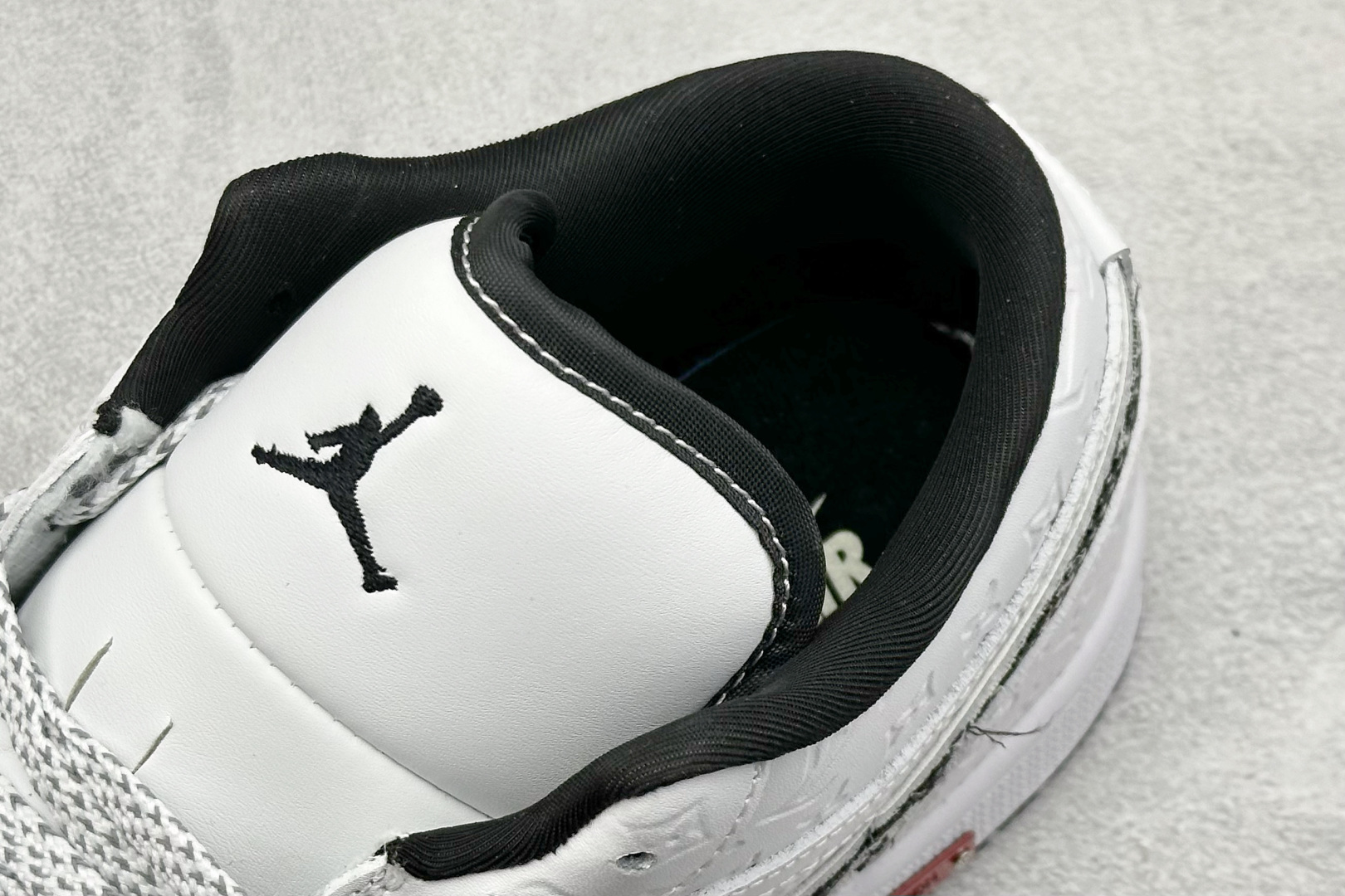 240 Air Jordan 1 Low AJ1 乔1 “LV路易威登联名---黑白帆布牛仔印花”高端定制 低帮复古篮球鞋 QG1988-011-Chinese UA Cheap High Quatity Brand Clothes Bags handbags Sneakers wholesale wholesaler seller from China Factory suppliers Fashion Clothing Shoes best Quality Beautiful Price 240 Air Jordan 1 Low AJ1 乔1 “LV路易威登联名---黑白帆布牛仔印花”高端定制 低帮复古篮球鞋 QG1988-011