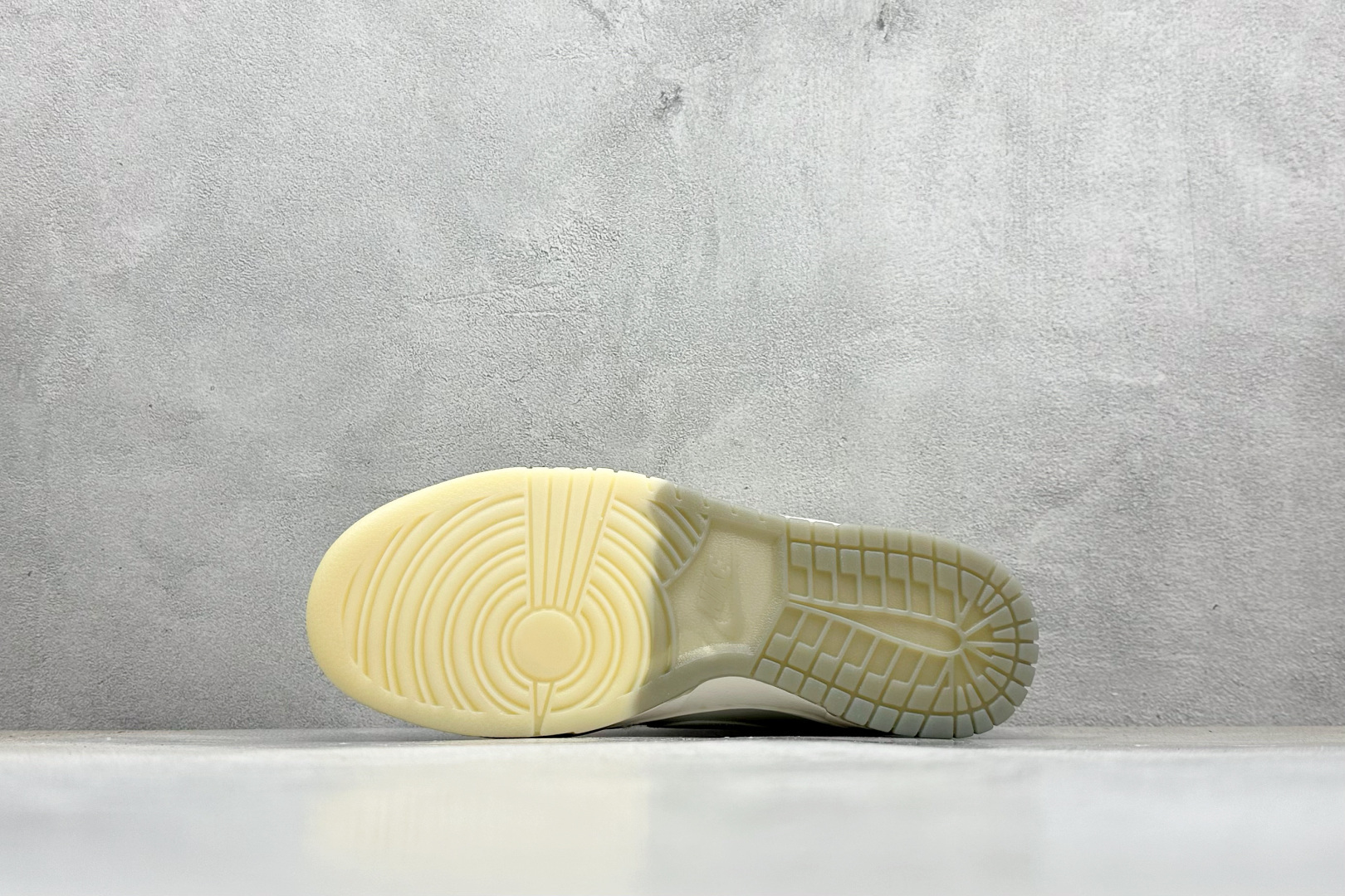 280 Nike SB Dunk Low LV联名 米灰双勾水晶底 周年高端定制 低帮休闲板鞋 XX3168-190