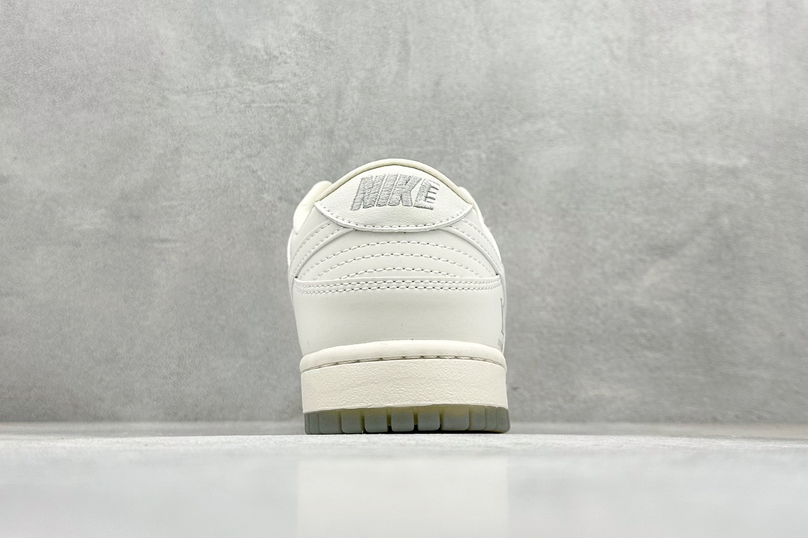 280 Nike SB Dunk Low LV联名 米灰双勾水晶底 周年高端定制 低帮休闲板鞋 XX3168-190