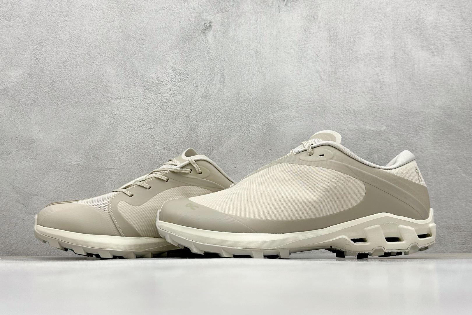 240 PO ARCHIVE FACTION (PAF) x On昂跑 Cloudventure Peak 舒适百搭耐磨 低帮 休闲跑步鞋 3ME3065