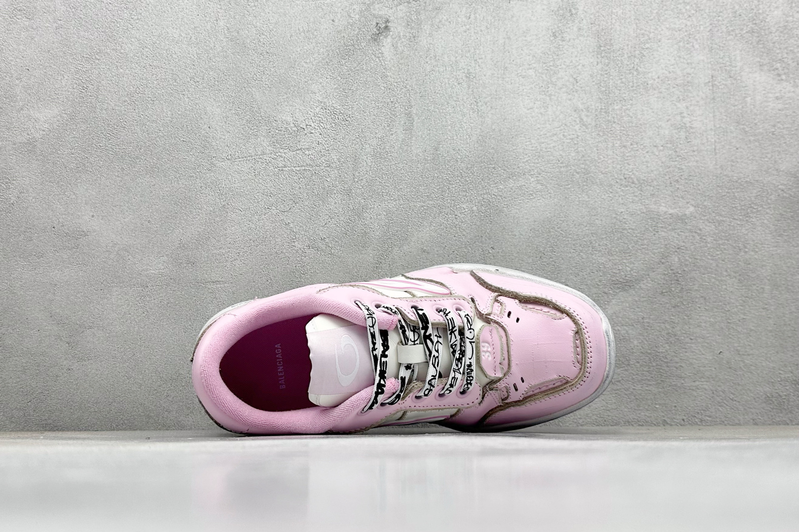 400 OK版Balenciaga Hamptons Worn-Out 巴黎世家十八18代 涤纶（聚酯纤维）牛皮革 圆头系带 低帮 生活休闲鞋板鞋