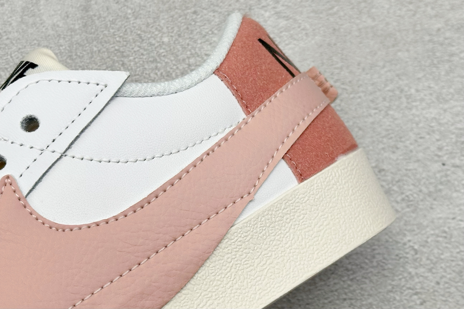 PG版Nike Blazer low 77 JUMBO 开括者大勾低帮休闲板鞋 DQ1470-102