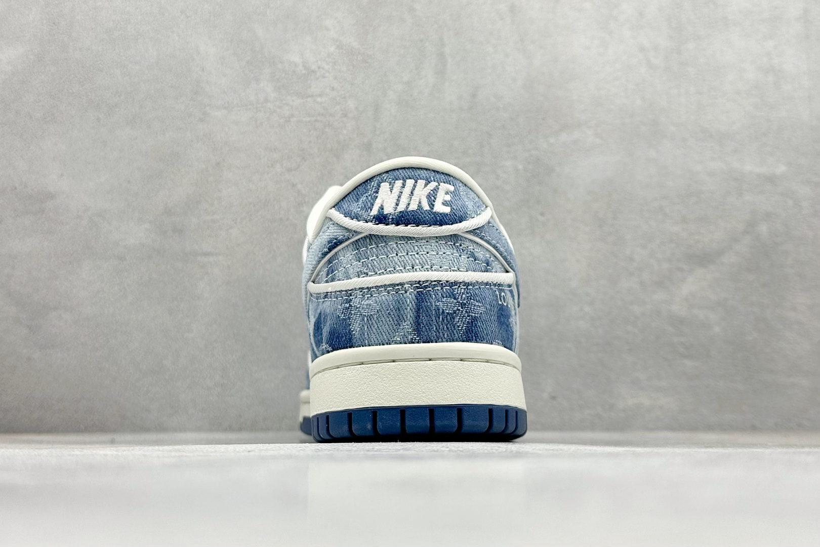 SC版Nike SB Dunk Low LV联名 淡蓝牛仔 周年高端定制 低帮休闲板鞋 SC0601-468
