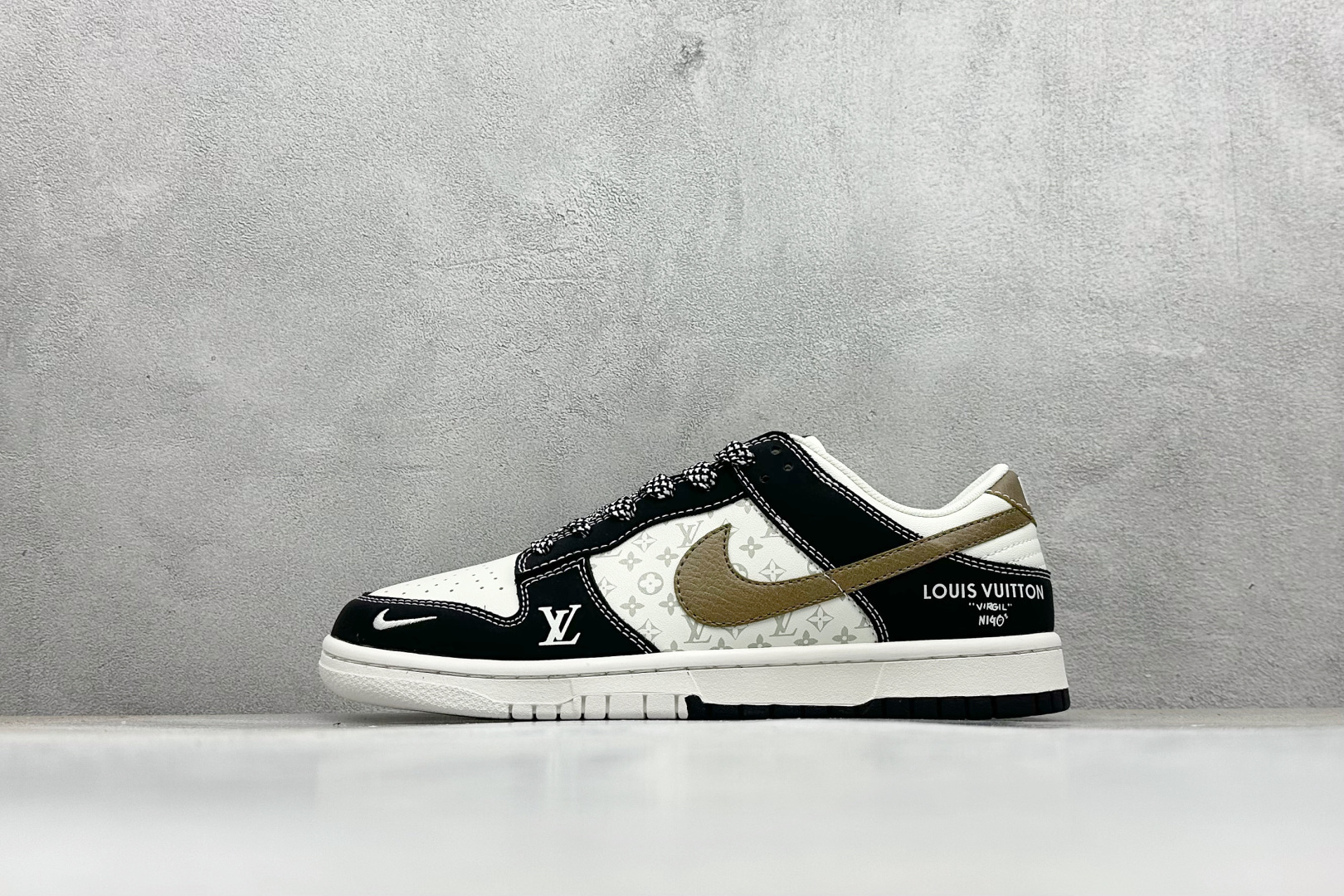 280 XC版Nike SB Dunk Low“ LV联名——双拼印花” 周年高端定制 低帮休闲板鞋 CS1688-130