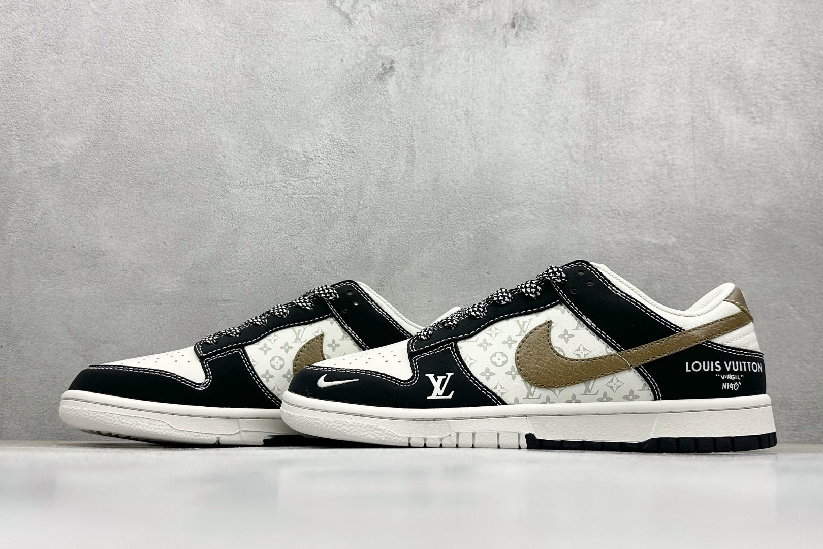 280 XC版Nike SB Dunk Low“ LV联名——双拼印花” 周年高端定制 低帮休闲板鞋 CS1688-130