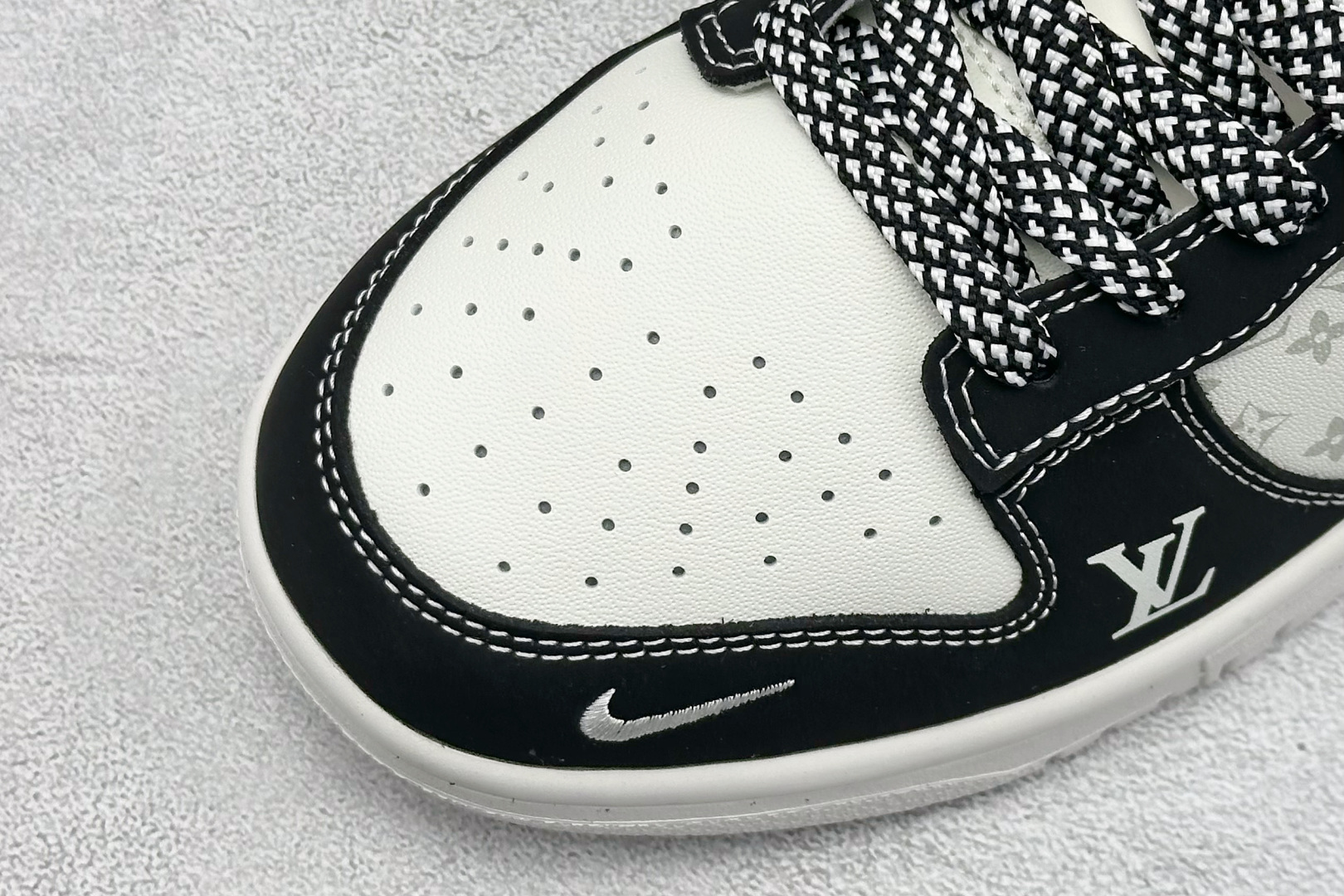 280 XC版Nike SB Dunk Low“ LV联名——双拼印花” 周年高端定制 低帮休闲板鞋 CS1688-130