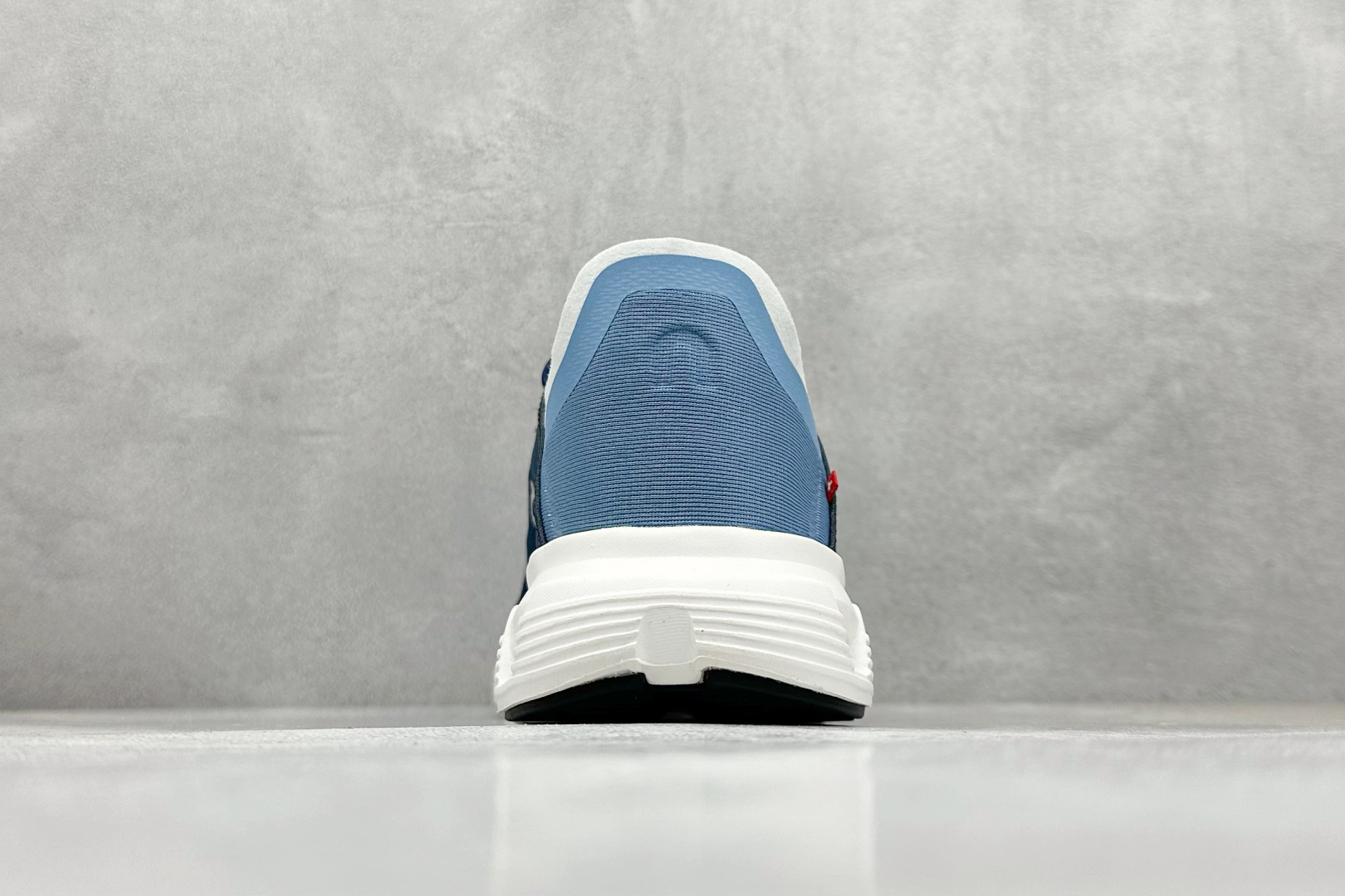 180 YH版ON 昂跑 On Cloud 6 系列 网面透气运动鞋跑步鞋 3MF1003