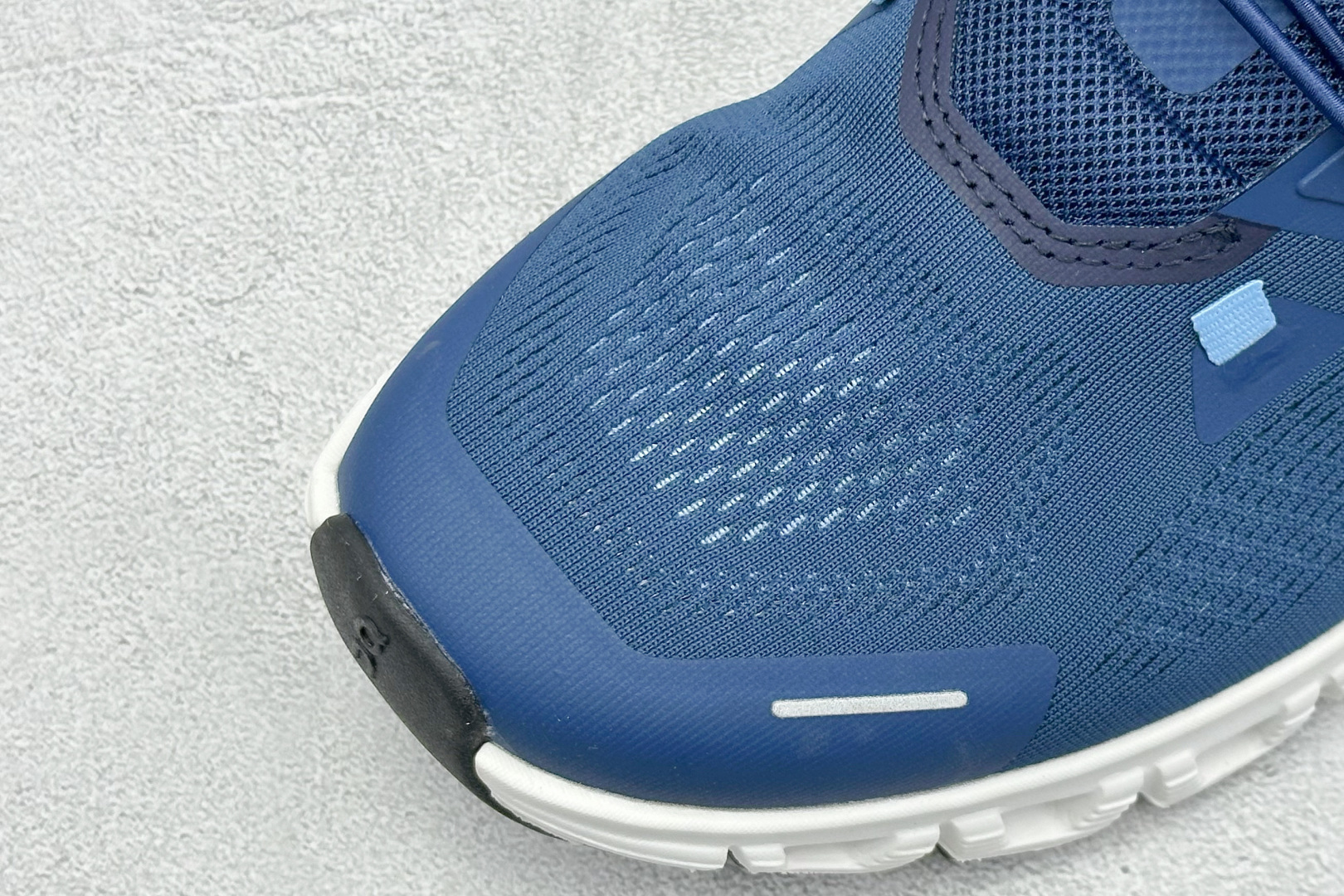 180 YH版ON 昂跑 On Cloud 6 系列 网面透气运动鞋跑步鞋 3MF1003