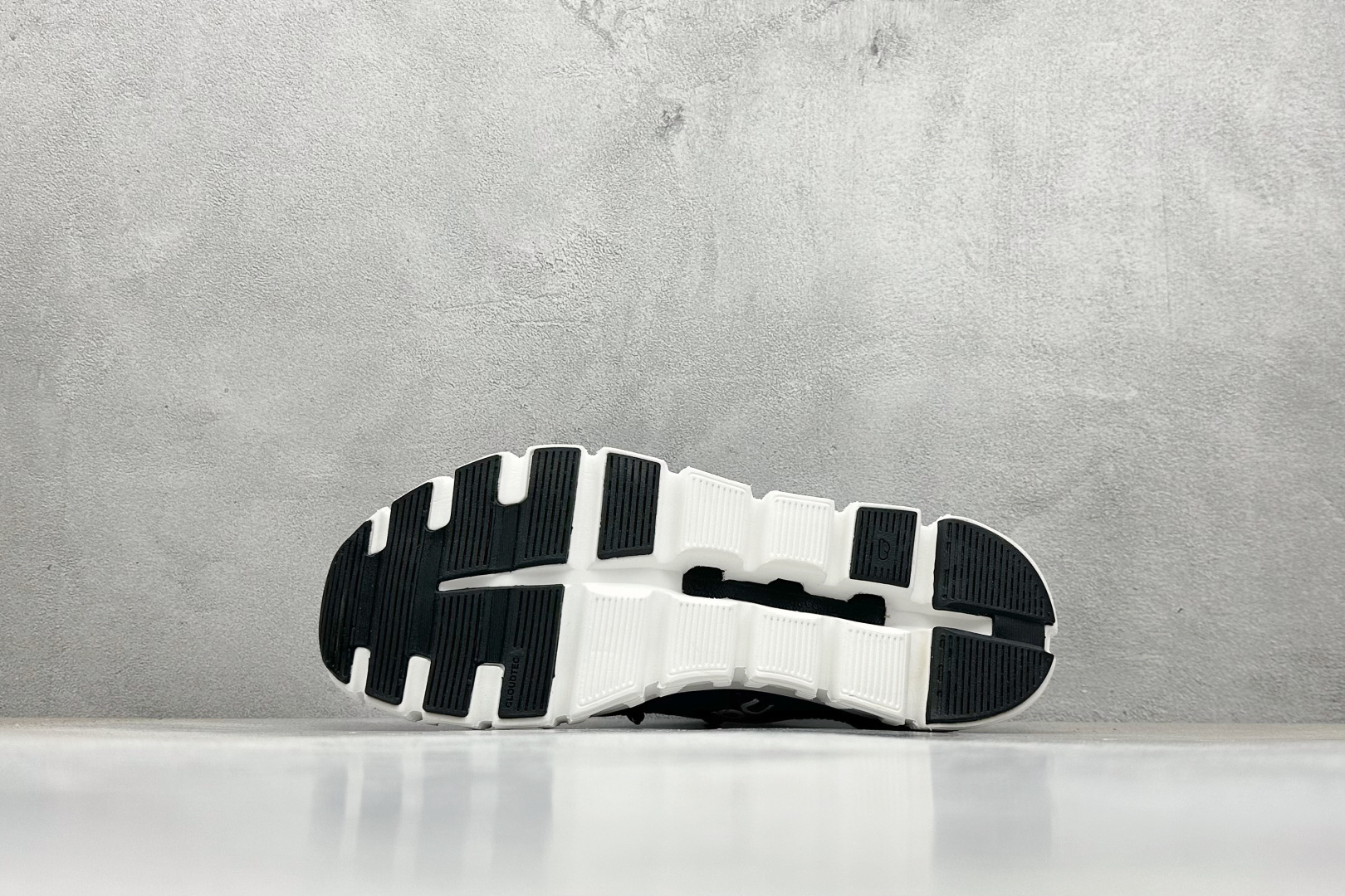 180 YH版ON 昂跑 On Cloud 6 系列 网面透气运动鞋跑步鞋 3MF1003