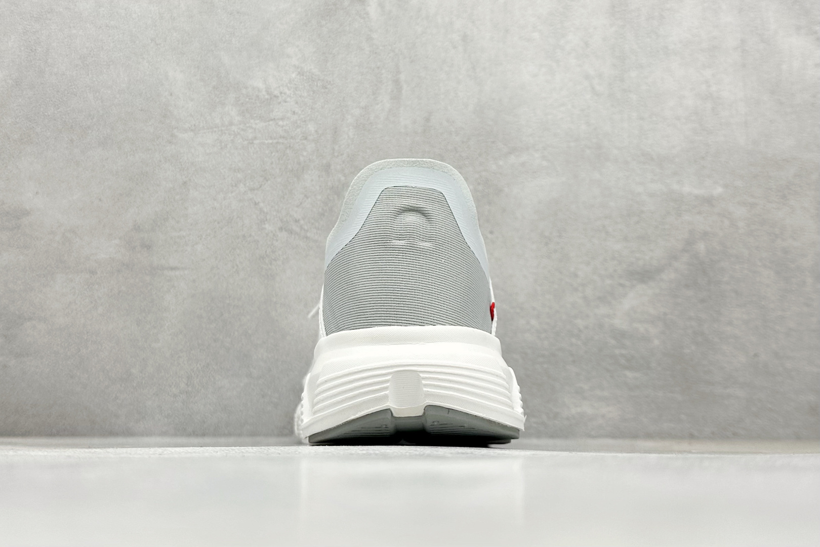 180 YH版ON 昂跑 On Cloud 6 系列 网面透气运动鞋跑步鞋 跑步鞋 3MF1003