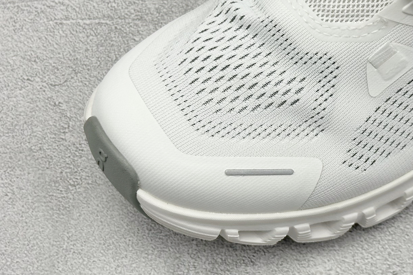 180 YH版ON 昂跑 On Cloud 6 系列 网面透气运动鞋跑步鞋 跑步鞋 3MF1003