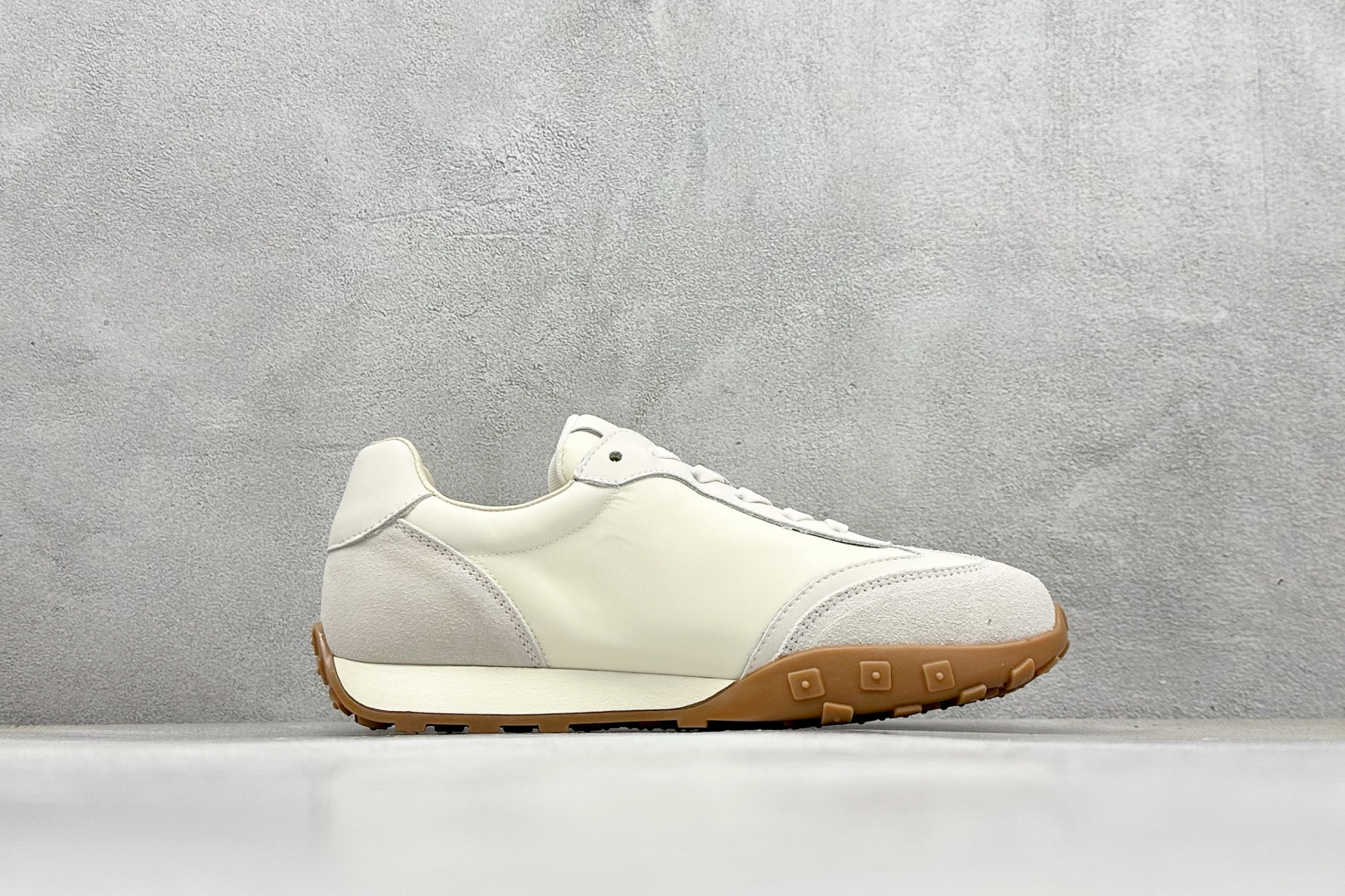 220 真美诗joypeace 小彩蛋 city walk选手 时尚单品 精美花纹刺绣 防滑棋盘厚底 德训鞋 阿甘鞋低帮生活休闲鞋