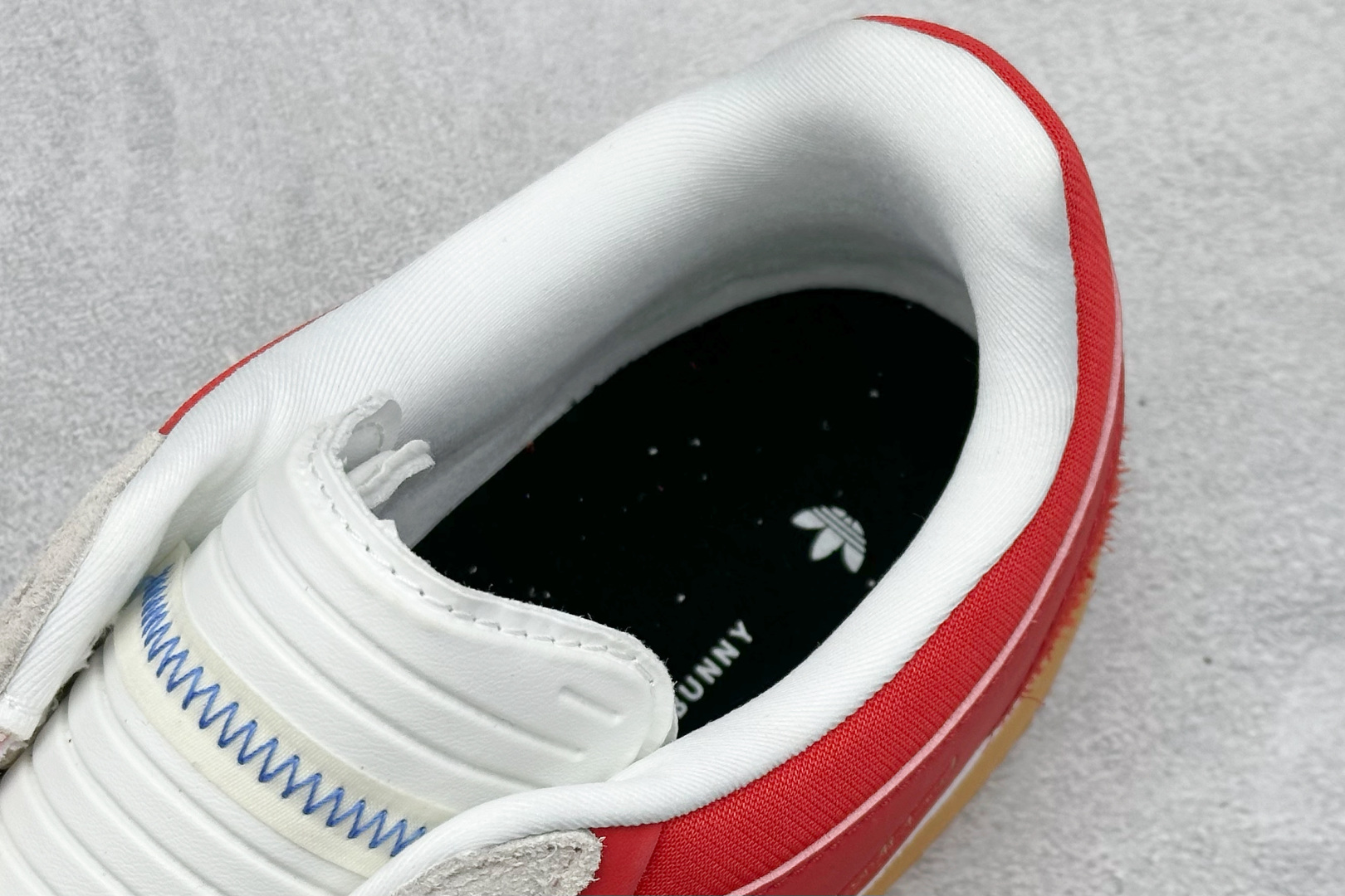 Bad Bunny x Adidas Gazelle Indoor 联名款 三叶草复古休闲防滑耐磨低帮板鞋 JS5053-Top High Quatity Cheap Sneakers Fashion Clothing Clothes Bags handbags Shoes of all Brand wholesale With The best Quality And Beautiful Price from China Factory Chinese suppliers wholesaler seller Bad Bunny x Adidas Gazelle Indoor 联名款 三叶草复古休闲防滑耐磨低帮板鞋 JS5053