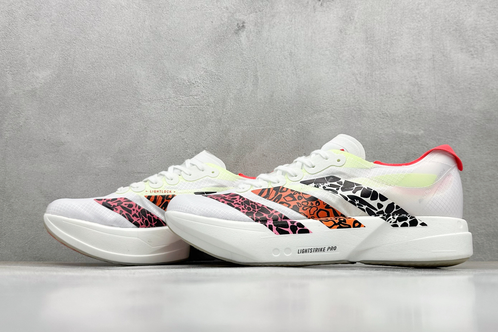 Adidas Y-3 Adios PRO 4M 阿迪超轻透气缓震跑鞋 JR1163-Top High Quatity Cheap Sneakers Fashion Clothing Clothes Bags handbags Shoes of all Brand wholesale With The best Quality And Beautiful Price from China Factory Chinese suppliers wholesaler seller Adidas Y-3 Adios PRO 4M 阿迪超轻透气缓震跑鞋 JR1163