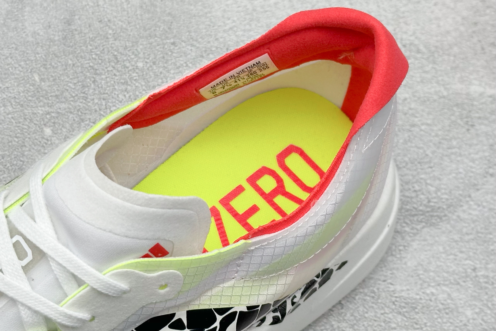 Adidas Y-3 Adios PRO 4M 阿迪超轻透气缓震跑鞋 JR1163-Top High Quatity Cheap Sneakers Fashion Clothing Clothes Bags handbags Shoes of all Brand wholesale With The best Quality And Beautiful Price from China Factory Chinese suppliers wholesaler seller Adidas Y-3 Adios PRO 4M 阿迪超轻透气缓震跑鞋 JR1163