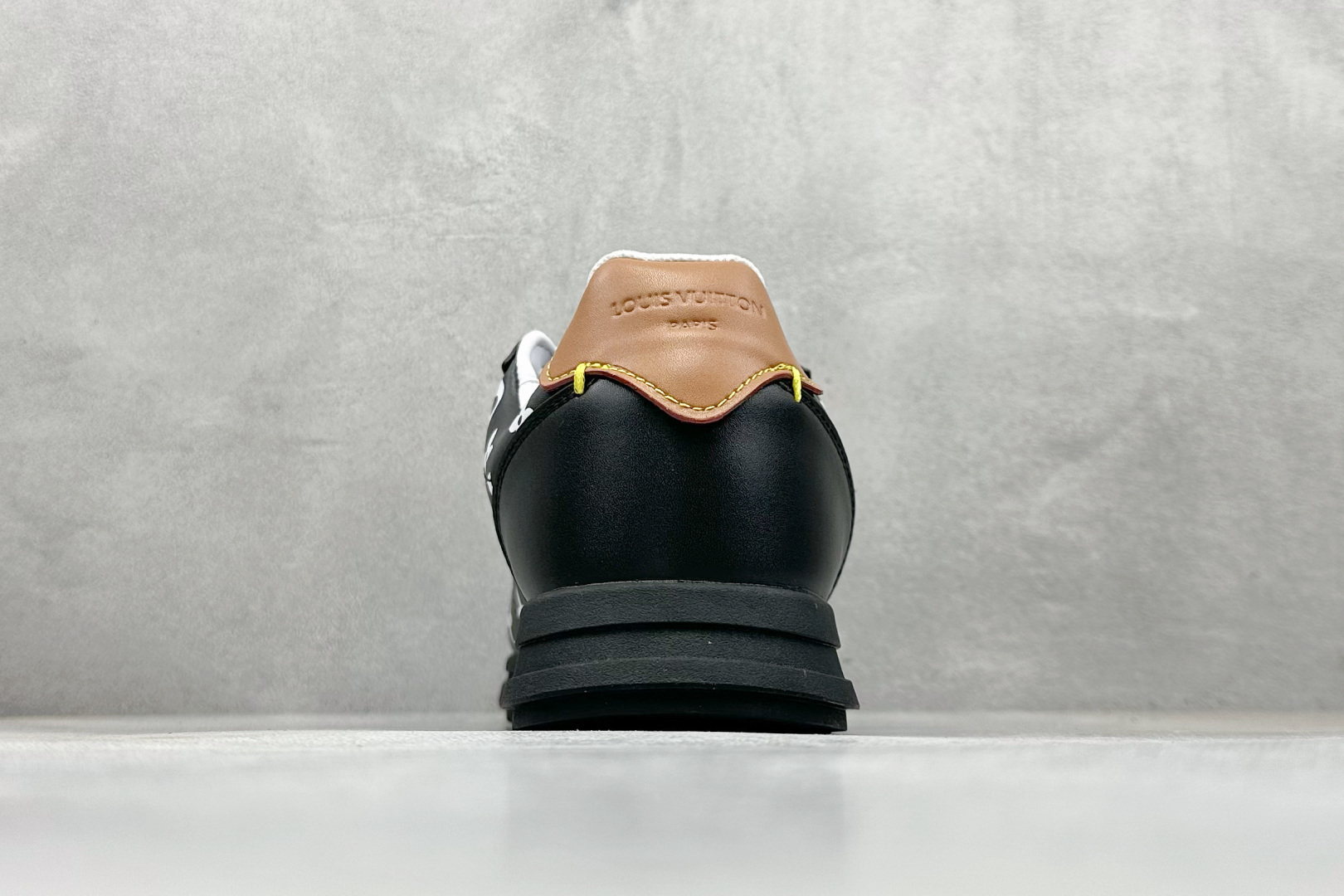 260 Louis Vuitton LV x Nigo联名款 Buttersoft FW25 最新款阿甘休闲运动面包鞋