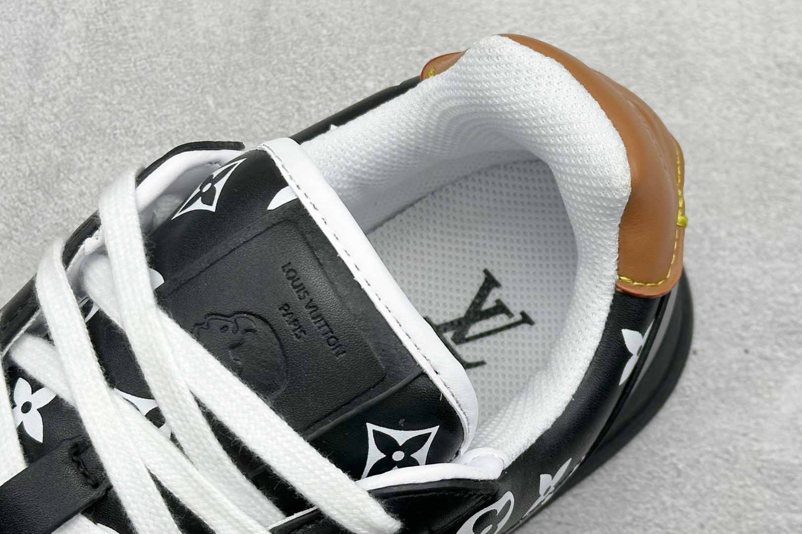 260 Louis Vuitton LV x Nigo联名款 Buttersoft FW25 最新款阿甘休闲运动面包鞋