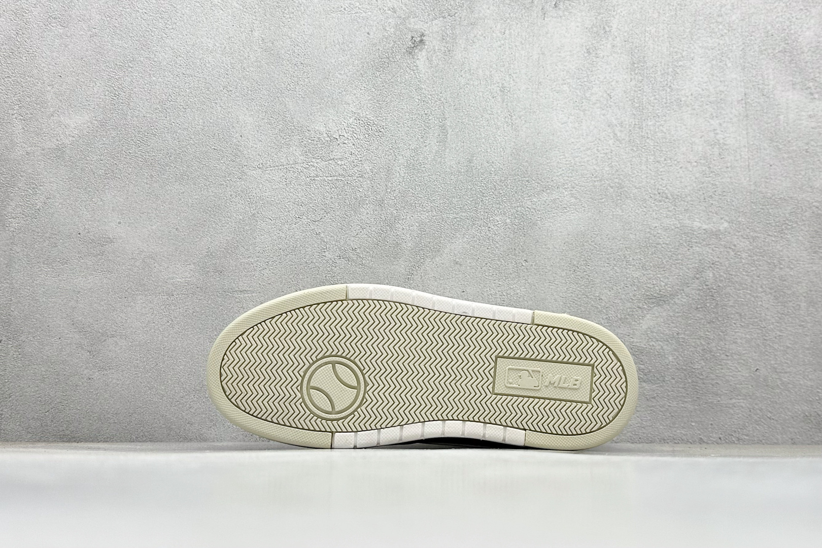 260 MLB NY 印花网红学长鞋 定制涂鸦恶作剧 内增高6cm 3ASXCLB3N