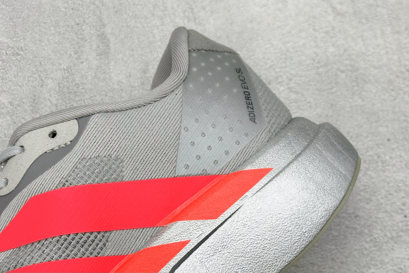 AD Adizero Evo SL 阿迪超轻透气缓震跑鞋 KI3381-Top High Quatity Cheap Sneakers Fashion Clothing Clothes Bags handbags Shoes of all Brand wholesale With The best Quality And Beautiful Price from China Factory Chinese suppliers wholesaler seller AD Adizero Evo SL 阿迪超轻透气缓震跑鞋 KI3381