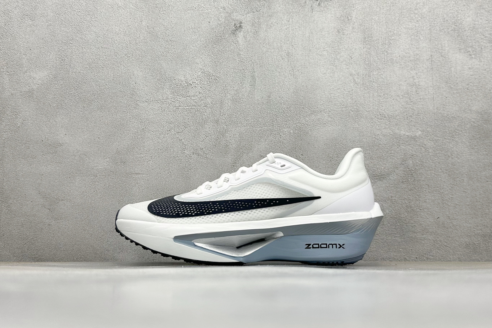 220 Nike Zoom Fly 6 耐克超弹轻盈跑步鞋 FN8454-104