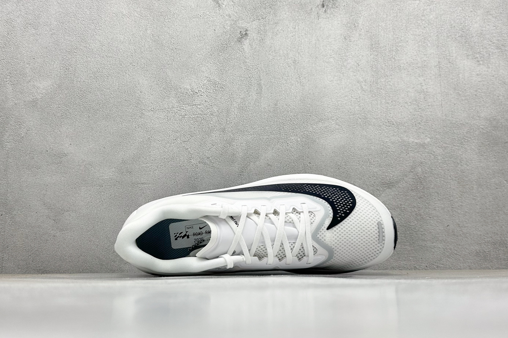 220 Nike Zoom Fly 6 耐克超弹轻盈跑步鞋 FN8454-104