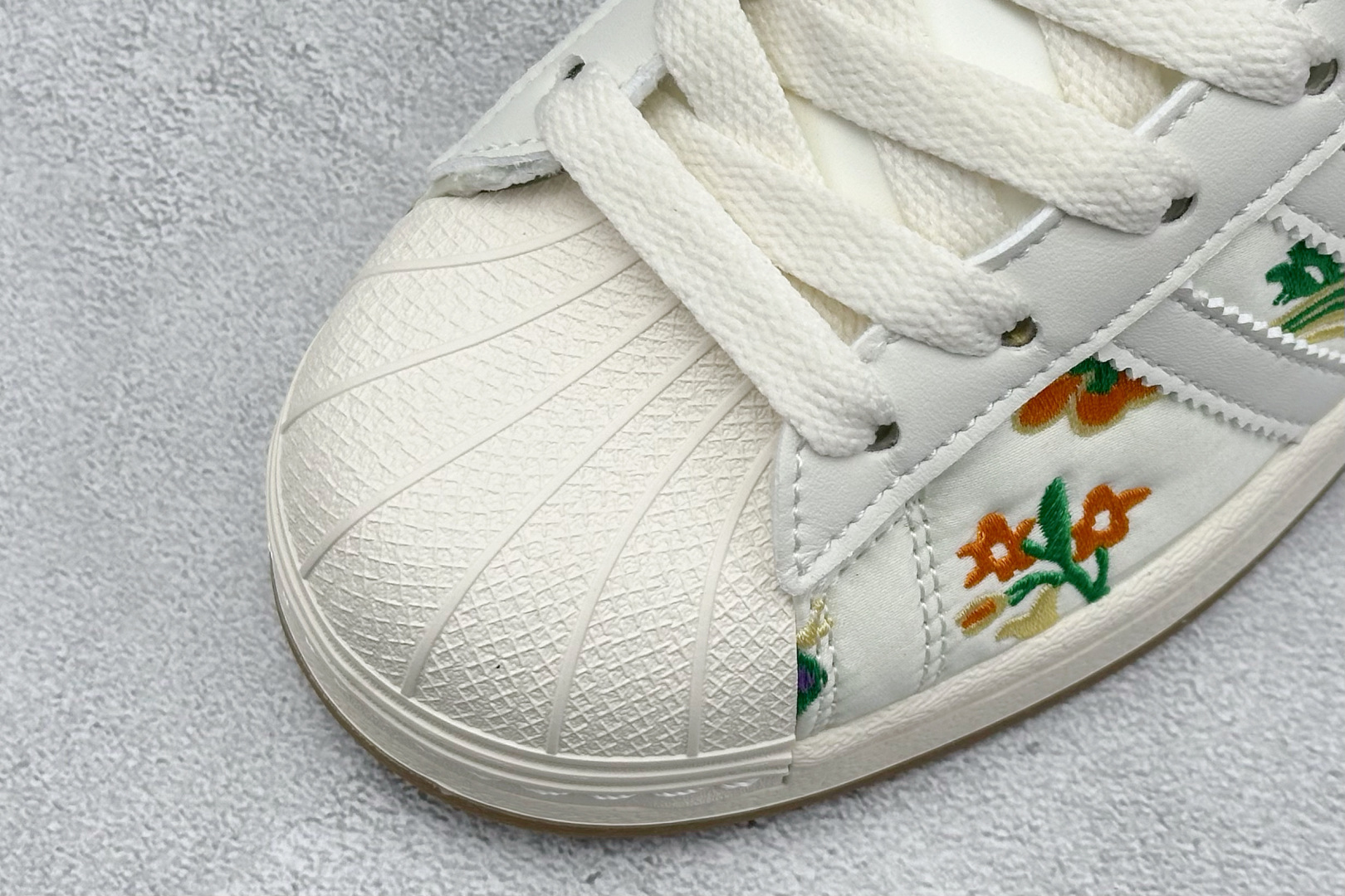 140 Adidas Originals Superstar II 贝壳头 JS4046