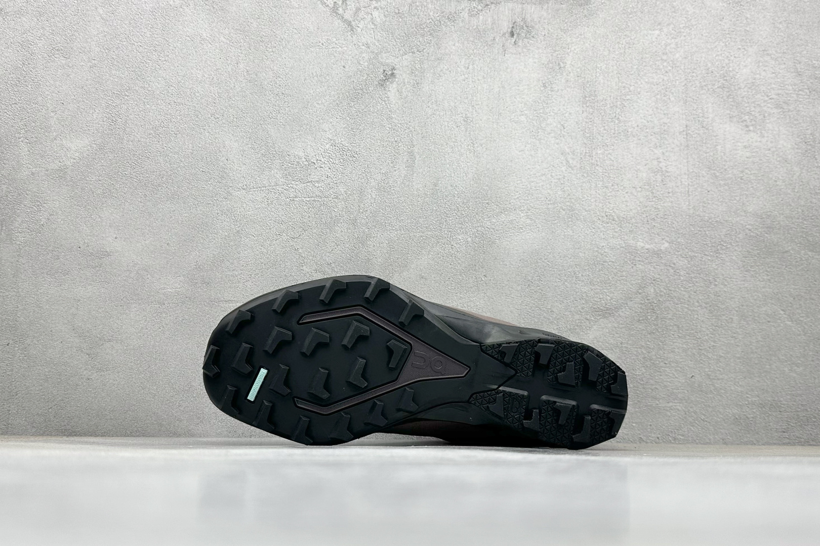 240 GX版PO ARCHIVE FACTION (PAF) x On昂跑 Cloudventure Peak 舒适百搭耐磨 低帮 休闲跑步鞋 3ME3065