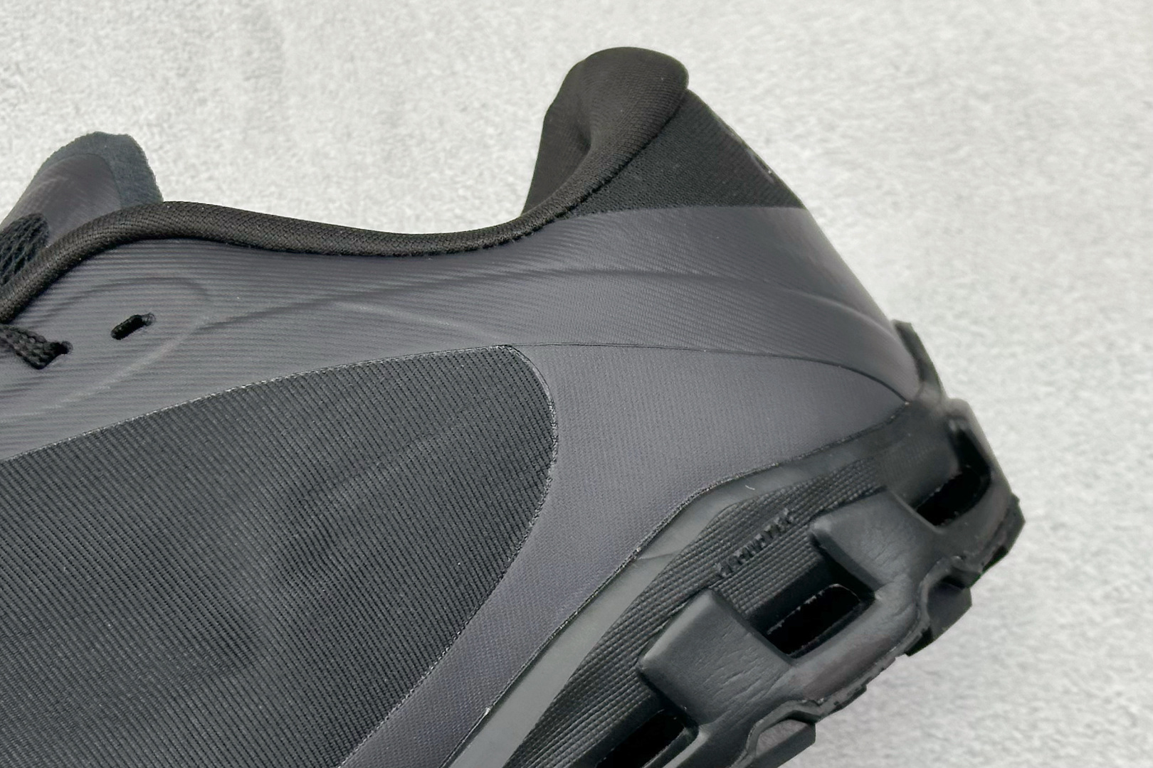 240 GX版PO ARCHIVE FACTION (PAF) x On昂跑 Cloudventure Peak 舒适百搭耐磨 低帮 休闲跑步鞋 3ME3065