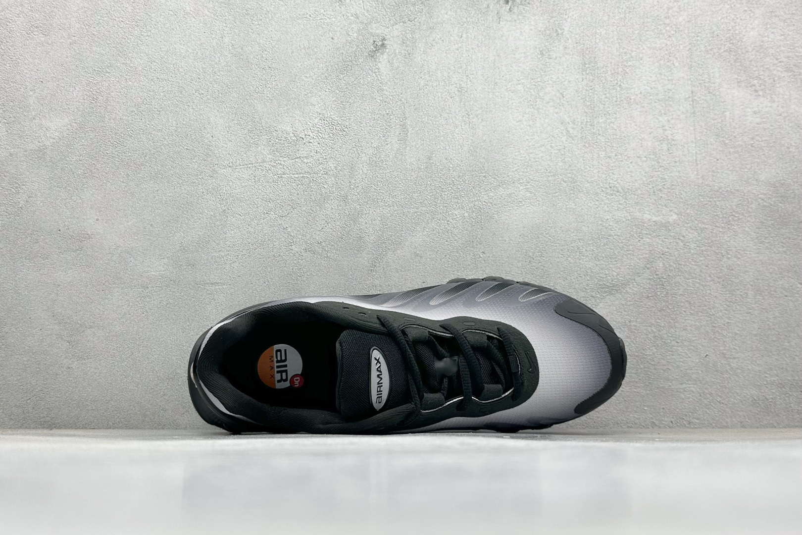 YH版 Nk Air Dn8 耐克运动舒适减震气垫跑步鞋 IB8869-200