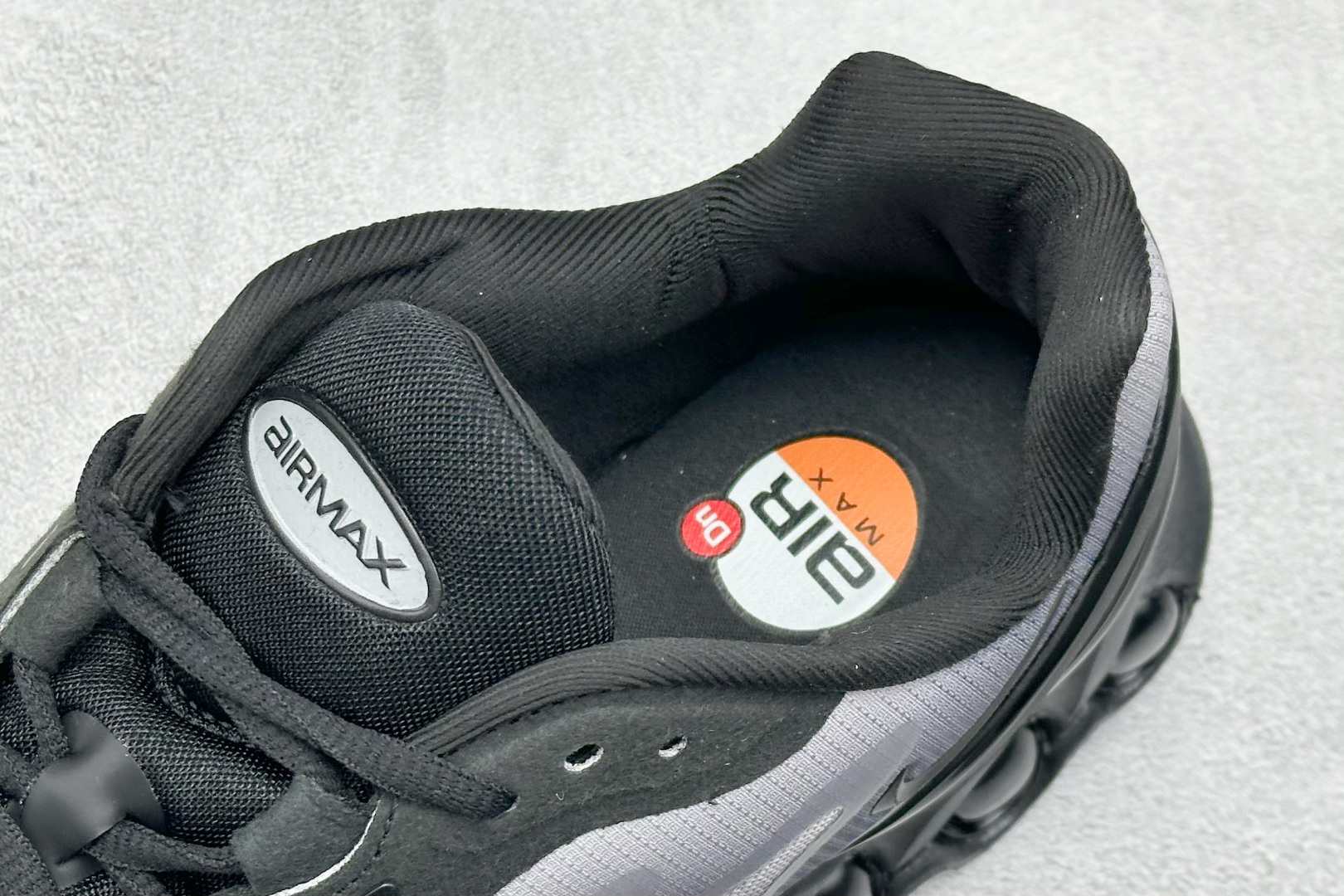 YH版 Nk Air Dn8 耐克运动舒适减震气垫跑步鞋 IB8869-200