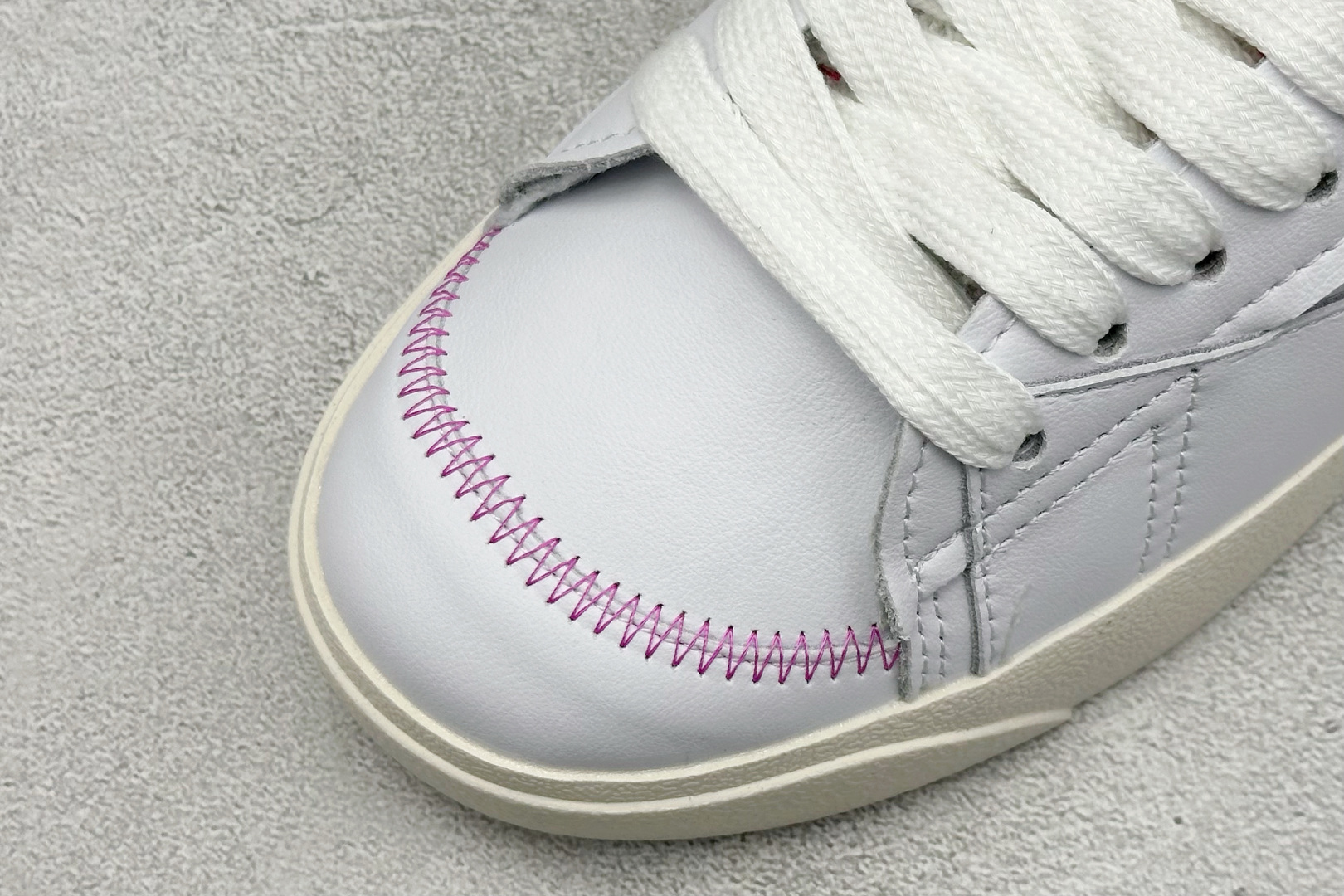 PG版Nike Blazer low 77 JUMBO 开括者大勾低帮休闲板鞋 FJ7741-141