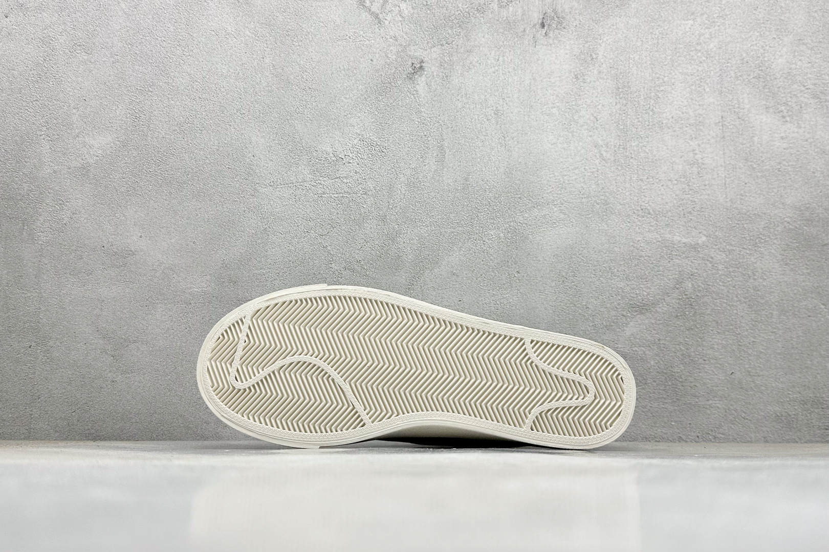 PG版Nike Blazer low 77 JUMBO 开括者大勾低帮休闲板鞋 FJ5467-077