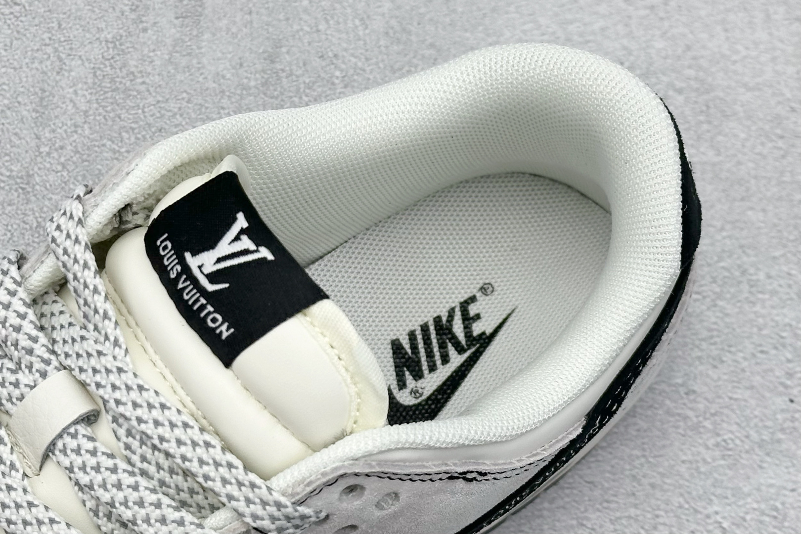 XC版Nike SB Dunk Low LV联名 涂鸦双拼 周年高端定制 低帮休闲板鞋 CX5050-Y01