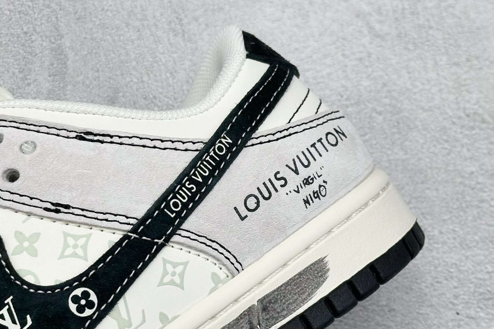 XC版Nike SB Dunk Low LV联名 涂鸦双拼 周年高端定制 低帮休闲板鞋 CX5050-Y01