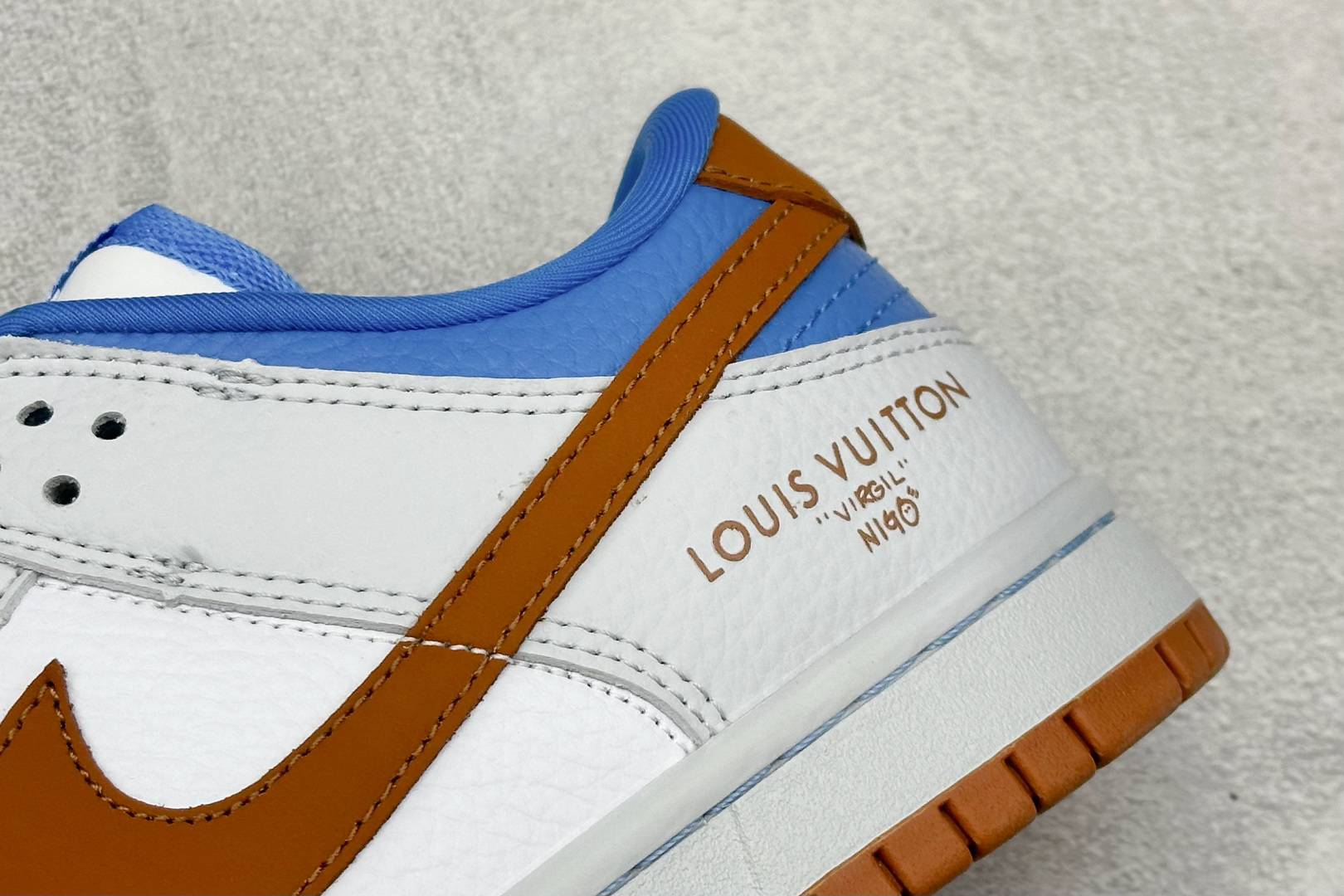 SC版Nike SB Dunk Low LV联名 白灰棕蓝 周年高端定制 低帮休闲板鞋 SC0601-474