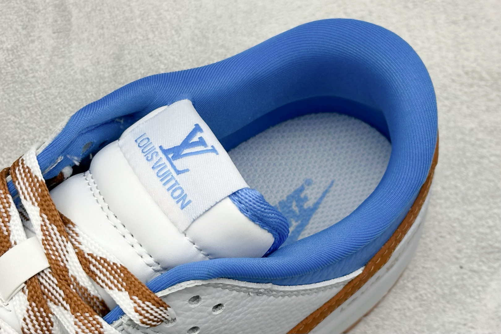 SC版Nike SB Dunk Low LV联名 白灰棕蓝 周年高端定制 低帮休闲板鞋 SC0601-474