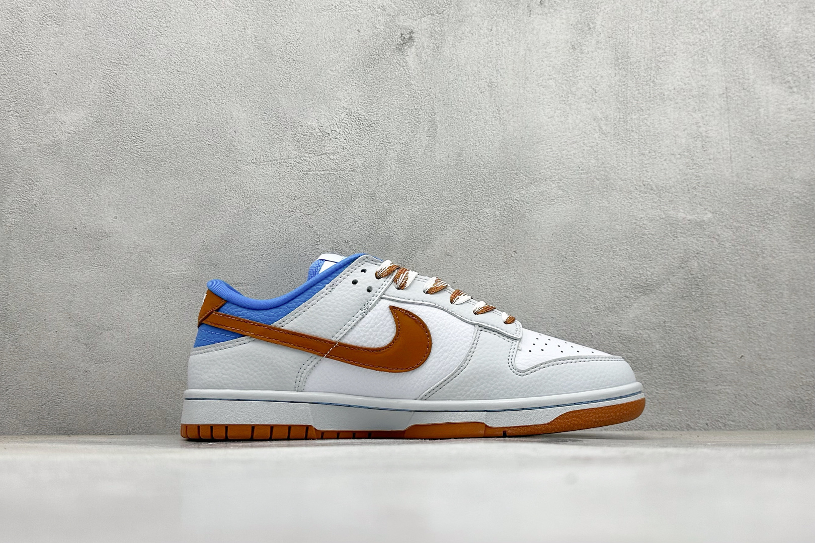 SC版Nike SB Dunk Low LV联名 白灰棕蓝 周年高端定制 低帮休闲板鞋 SC0601-474