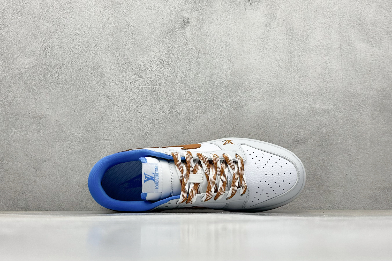 SC版Nike SB Dunk Low LV联名 白灰棕蓝 周年高端定制 低帮休闲板鞋 SC0601-474
