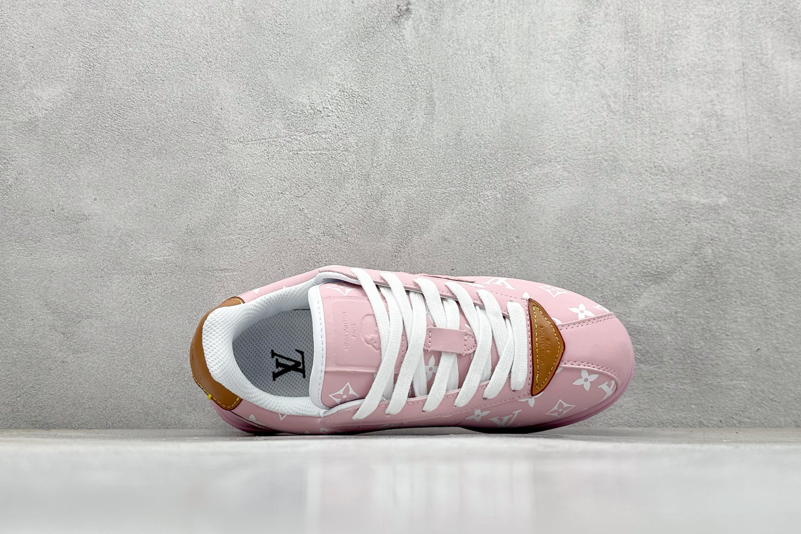 260 Louis Vuitton LV x Nigo联名款 Buttersoft FW25 最新款阿甘休闲运动面包鞋-Chinese UA Cheap High Quatity Brand Clothes Bags handbags Sneakers wholesale wholesaler seller from China Factory suppliers Fashion Clothing Shoes best Quality Beautiful Price 260 Louis Vuitton LV x Nigo联名款 Buttersoft FW25 最新款阿甘休闲运动面包鞋