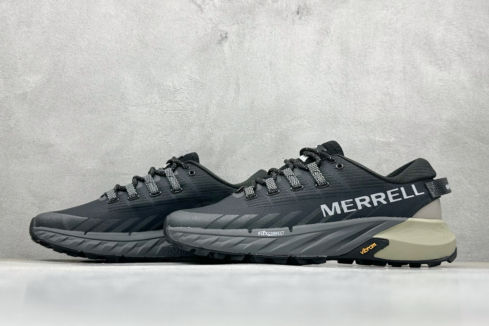 200 Merrell Agility Peak 4 X WILDTHINGS 迈乐 蜂鸟 减震防滑透气徒步越野户外功能登山鞋