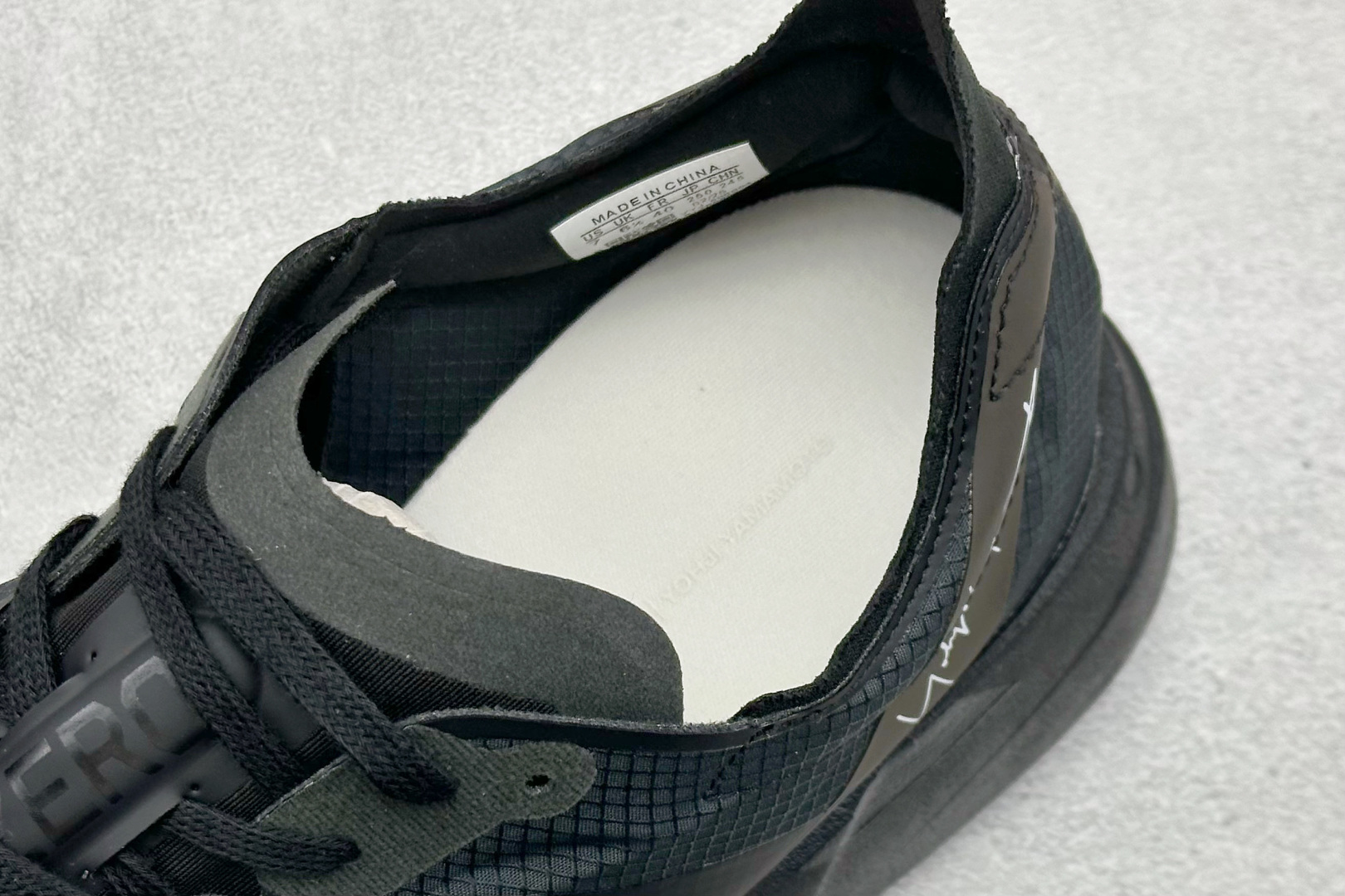 Adidas Y-3 Adios PRO 4M 阿迪超轻透气缓震跑鞋 JR6655-Top High Quatity Cheap Sneakers Fashion Clothing Clothes Bags handbags Shoes of all Brand wholesale With The best Quality And Beautiful Price from China Factory Chinese suppliers wholesaler seller Adidas Y-3 Adios PRO 4M 阿迪超轻透气缓震跑鞋 JR6655